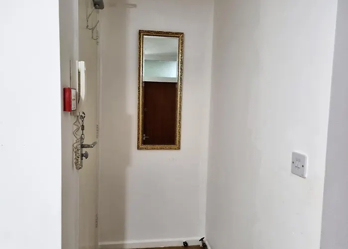 *f1*5gh* Setup For Your Relaxed & Amazing + Free Parking + Free Fast Wifi * * Leeds (West Yorkshire)